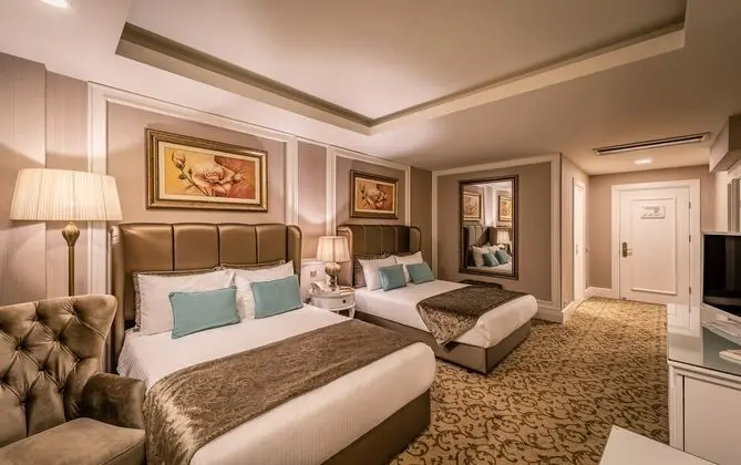 https://imagessl.etstur.com/files/images/hotelImages/CY/50233/l/Vuni-Palace-Hotel---Casino-Oda-270697.jpg