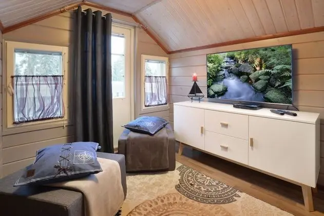 Superior Apartment 2, Sauna (Bed Linens Available for Extra Cost)