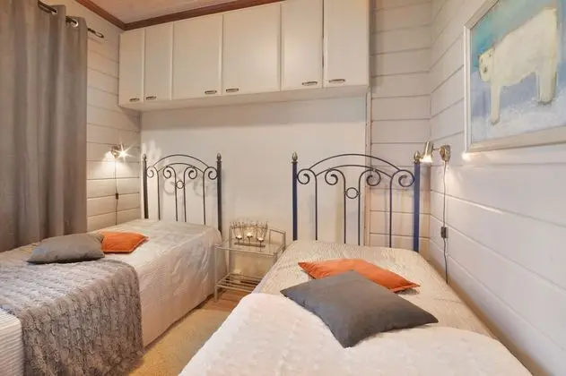 Superior Apartment 3, Sauna (Bed Linens Available for Extra Cost)