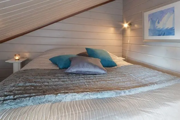 Superior Apartment 3, Sauna (Bed Linens Available for Extra Cost)