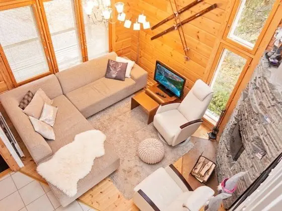 Ev