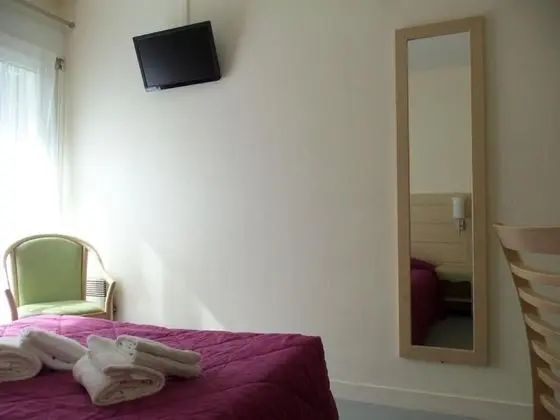 Tek Büyük Yataklı Oda