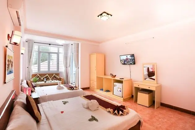 Deluxe Tek Büyük veya İki Ayrı Yataklı Oda (with Window)