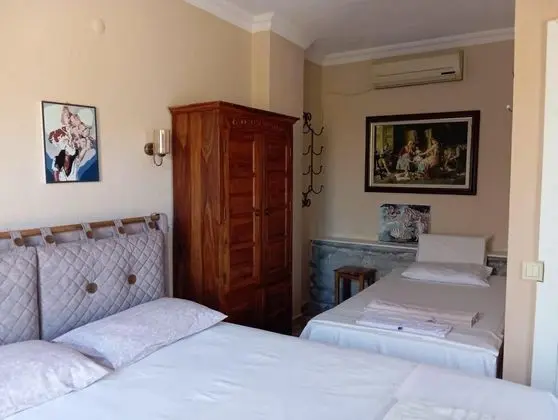 Triple,Dağ Manzaralı