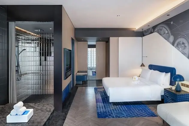 Oda, 1 En Büyük (King) Boy Yatak, Şehir Manzaralı, Köşe (cool corner room)