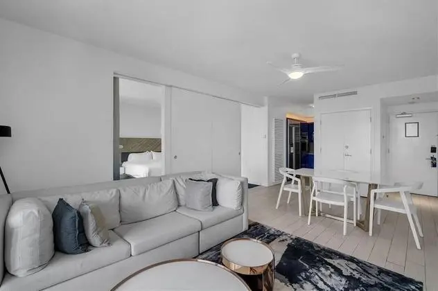 Condo - 701
