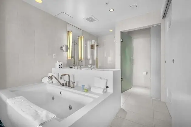 Condo - 701