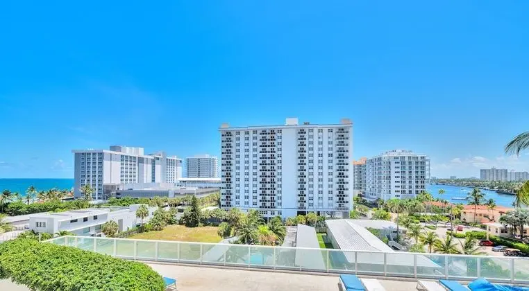 Condo - 701