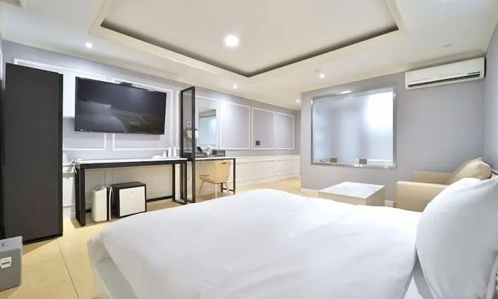 Premium Tek Büyük Yataklı Oda