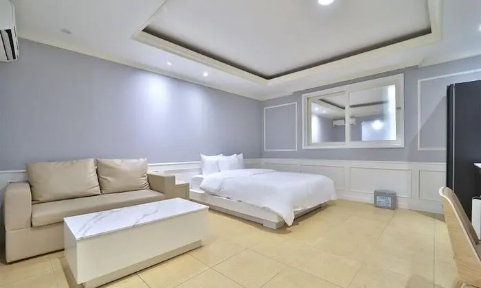 Premium Tek Büyük Yataklı Oda