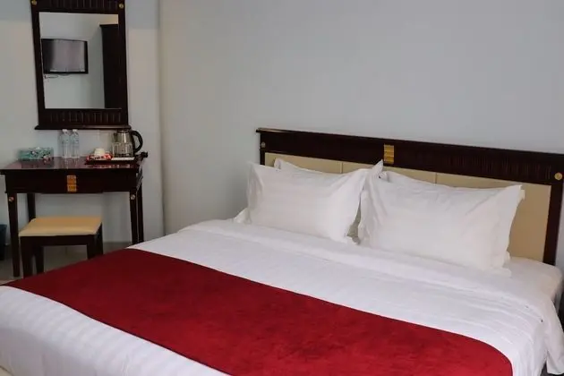 Deluxe Queen Room