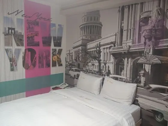 Standard Room - Extra person charge 10,000 KRW on site more than 2 people