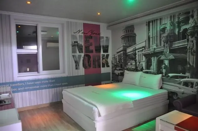 Standard Room - Extra person charge 10,000 KRW on site more than 2 people