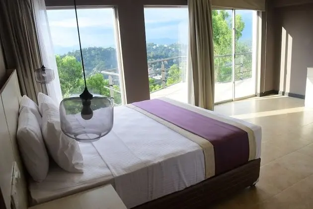 Deluxe Tek Büyük Yataklı Oda, Balkon, Dağ Manzaralı