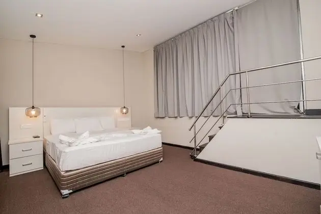 Deluxe Tek Büyük Yataklı Oda, Balkon, Dağ Manzaralı