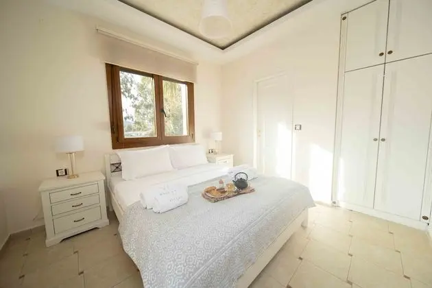 Beach Villa with 4 Bedrooms