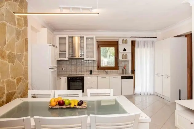 Beach Villa with 4 Bedrooms