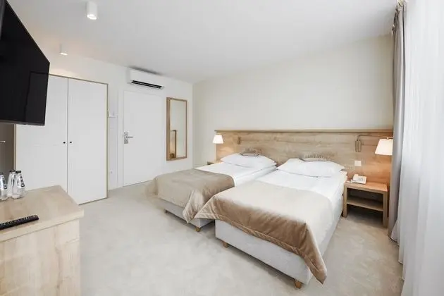 Comfort Tek Büyük veya İki Ayrı Yataklı Oda