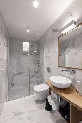 Comfort Tek Büyük veya İki Ayrı Yataklı Oda