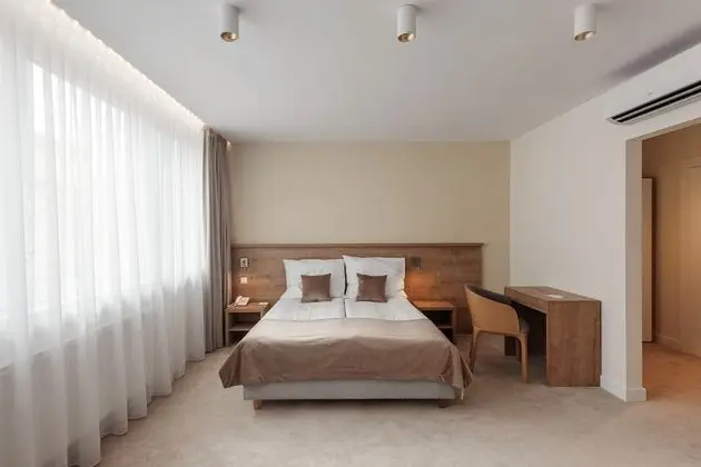 Comfort Tek Büyük Yataklı Oda