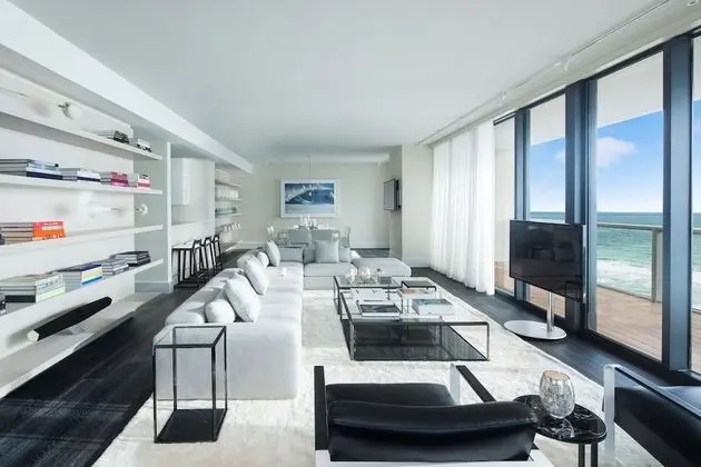 Suite, 3 Bedrooms, Oceanfront(Amplified E-Wow)