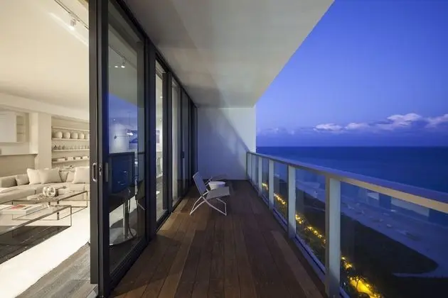 Suite, 3 Bedrooms, Oceanfront(Amplified E-Wow)