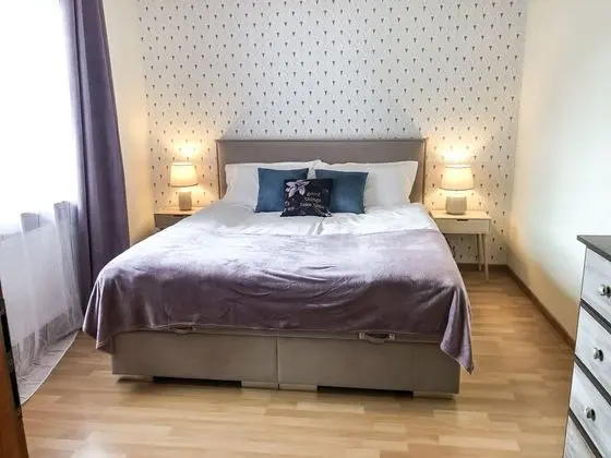Ev