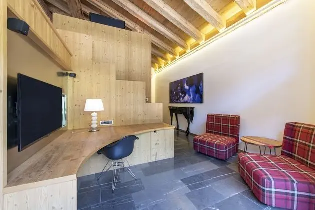 Stüdyo Süit, 1 En Büyük (King) Boy Yatak ve Çekyat, Dağ Manzaralı