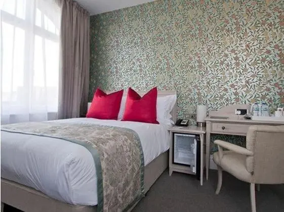 Deluxe Tek Büyük Yataklı Oda (If extra bed required contact Hotel)