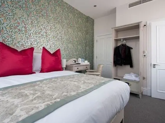 Deluxe Tek Büyük Yataklı Oda (If extra bed required contact Hotel)