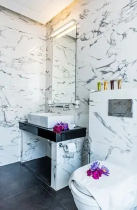 Deluxe Oda, 1 En Büyük (King) Boy Yatak