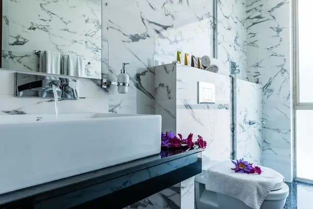 Deluxe Oda, 1 En Büyük (King) Boy Yatak