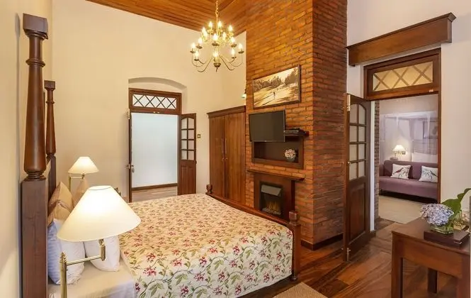 Deluxe Tek Büyük Yataklı Oda, 1 Çift Kişilik Yatak, Göl Manzaralı