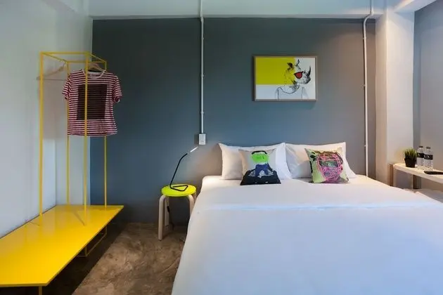 Standard King Bed