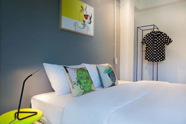Standard King Bed