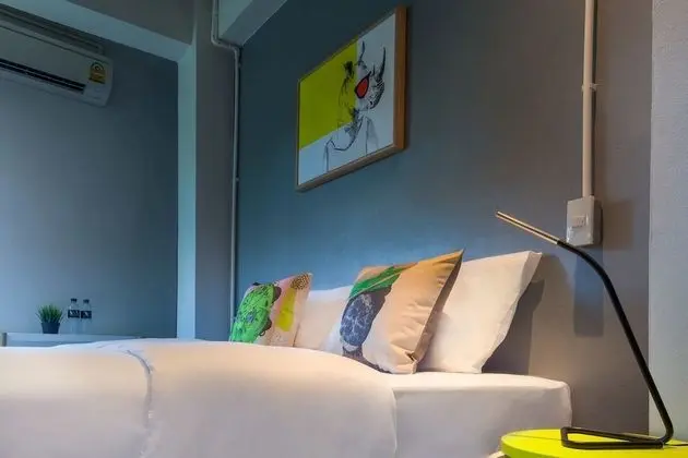 Standard King Bed