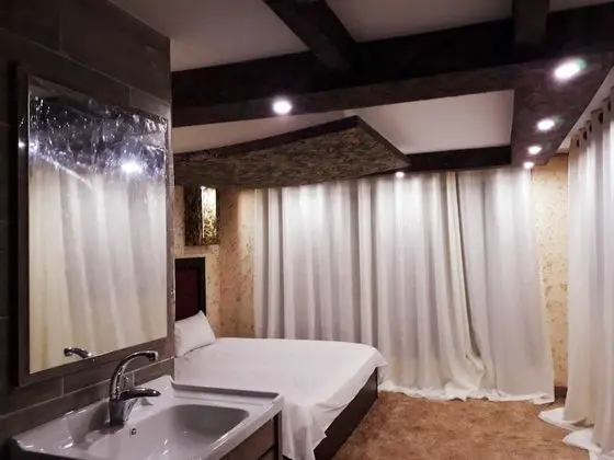 Deluxe Dört Kişilik Oda