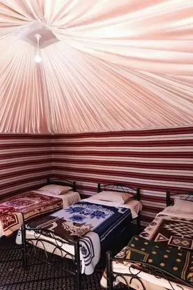 Basic Tek Büyük veya İki Ayrı Yataklı Oda, 3 Tek Kişilik Yatak