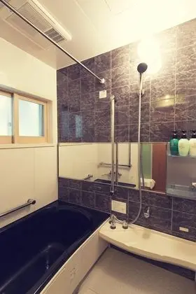 Ortak Ranzalı Oda, Sadece kadınlar için
