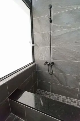 Basic Tek Büyük Yataklı Oda