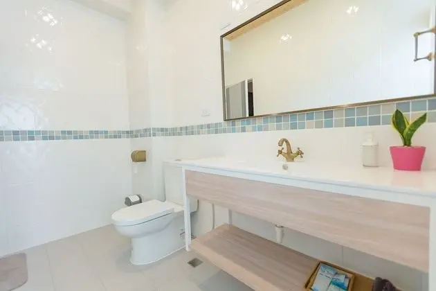 Basic Tek Büyük Yataklı Oda