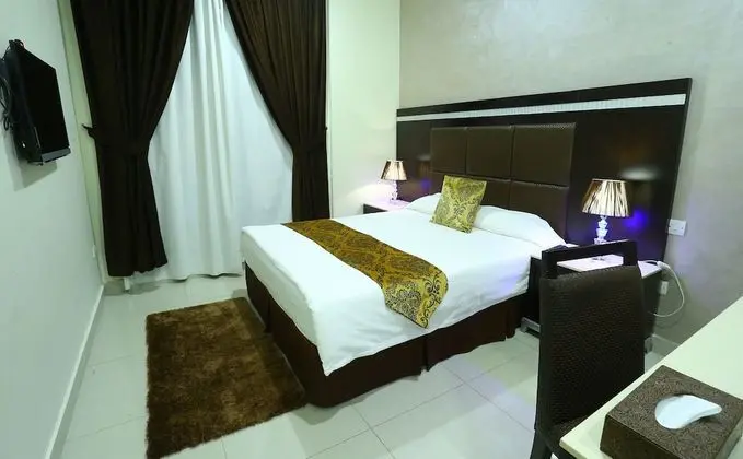 Junior Süit, Küçük Mutfak, Şehir Manzaralı