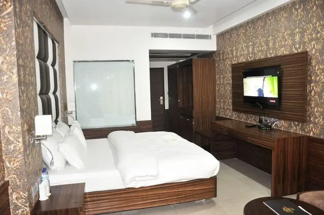 Luxury Tek Büyük Yataklı Oda, Birden Çok Yatak Odası
