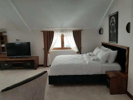 Deluxe Dört Kişilik Oda