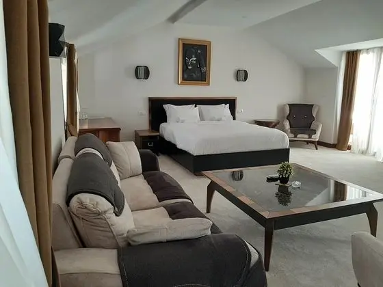 Deluxe Dört Kişilik Oda