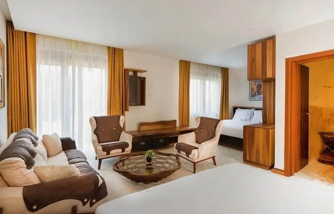 Deluxe Dört Kişilik Oda