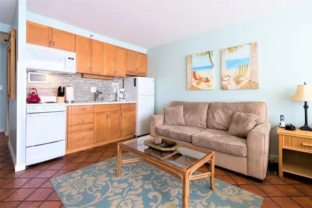#1406 - The Beachcomber Studio with Full Kitchen