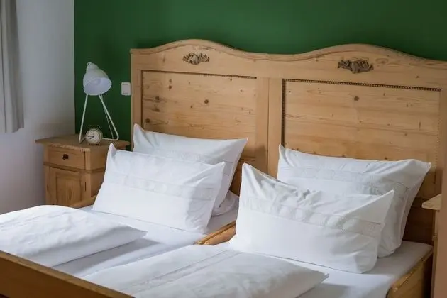 Economy Tek Büyük veya İki Ayrı Yataklı Oda