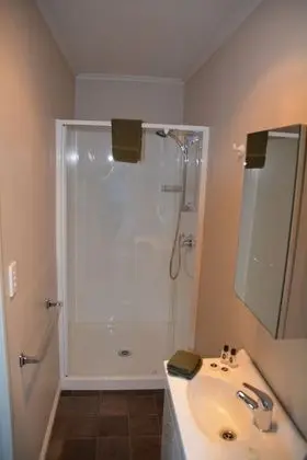 Standard Stüdyo, Küçük Mutfak (Ensuite unit)