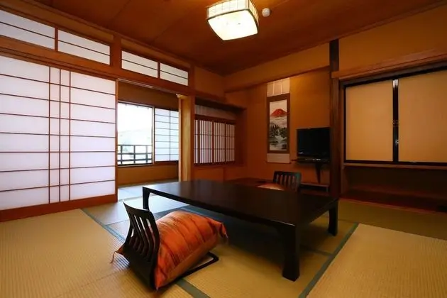 Traditional Oda (FUJI, Japanese-Wesern style)